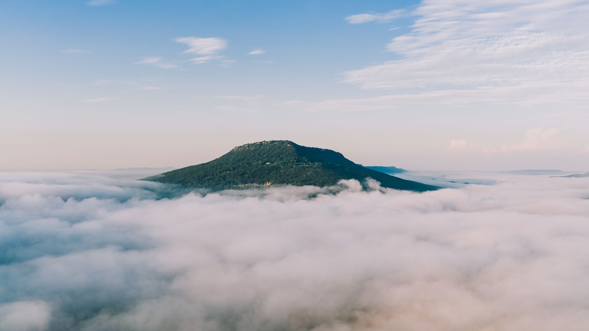 Lookout Mountain wrapped in low cloud, seen from the air